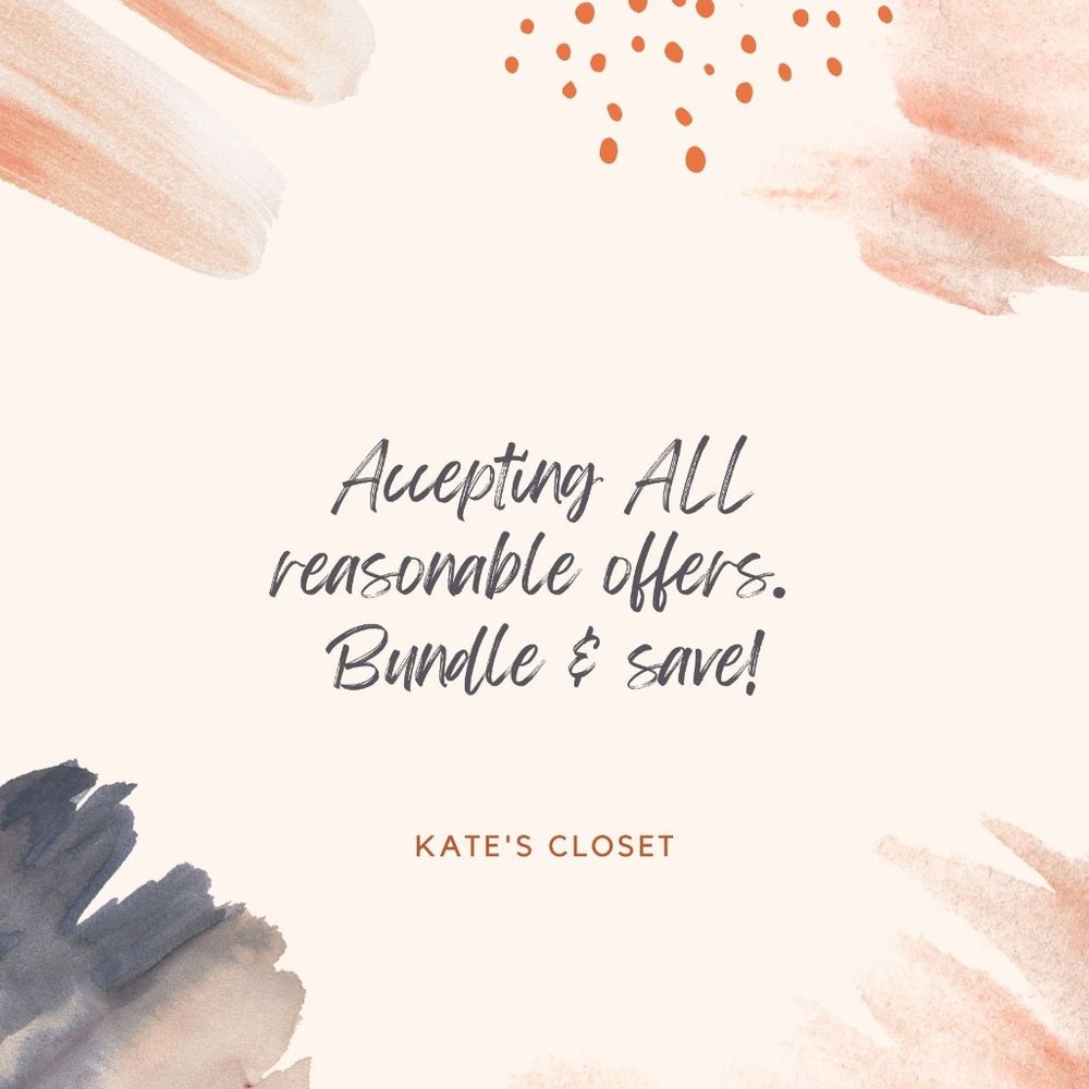 Accepting ALL reasonable offers! Closet Clear Out / Great Deals / Offer & Save